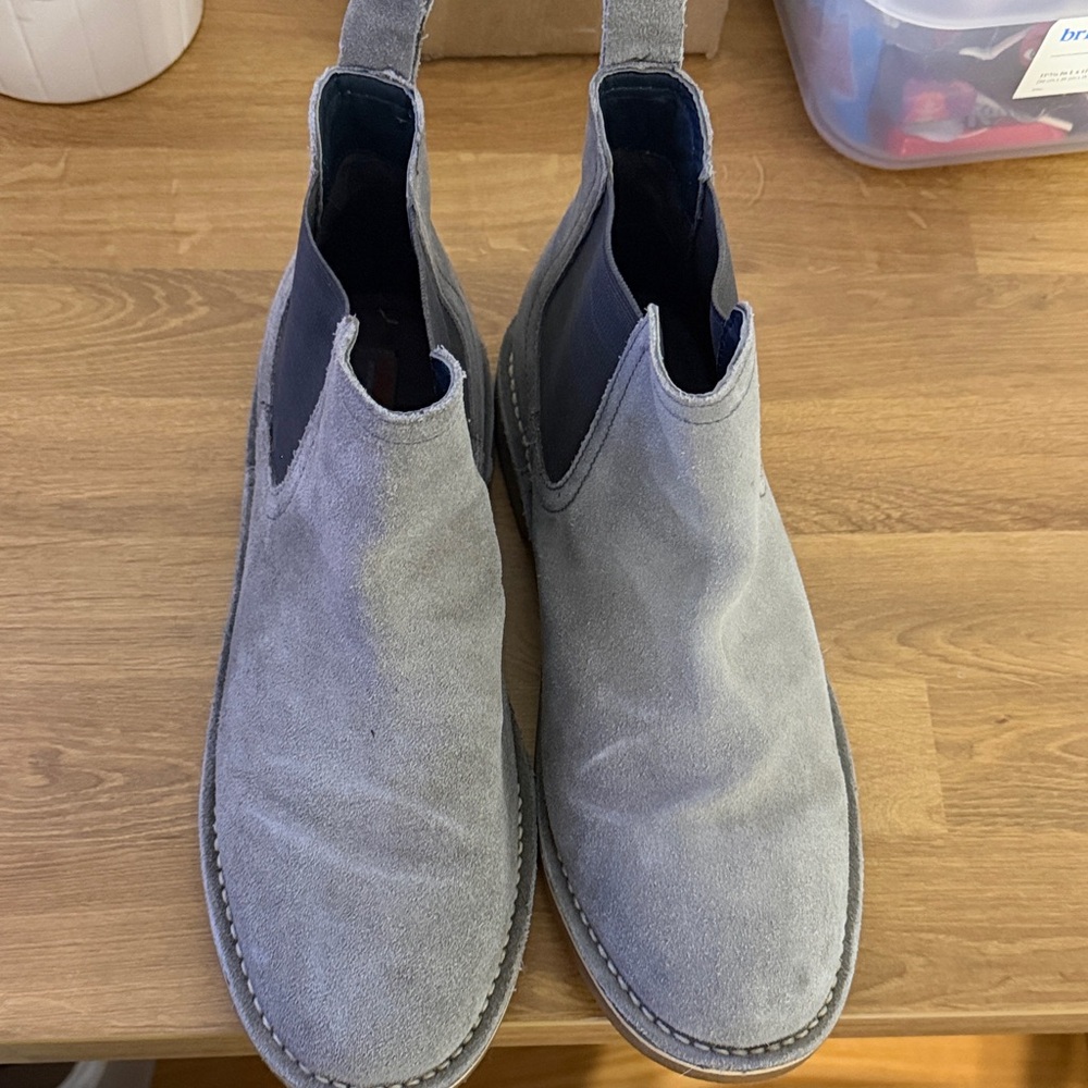 Hawke & Co Men's Light Gray Suede Boots